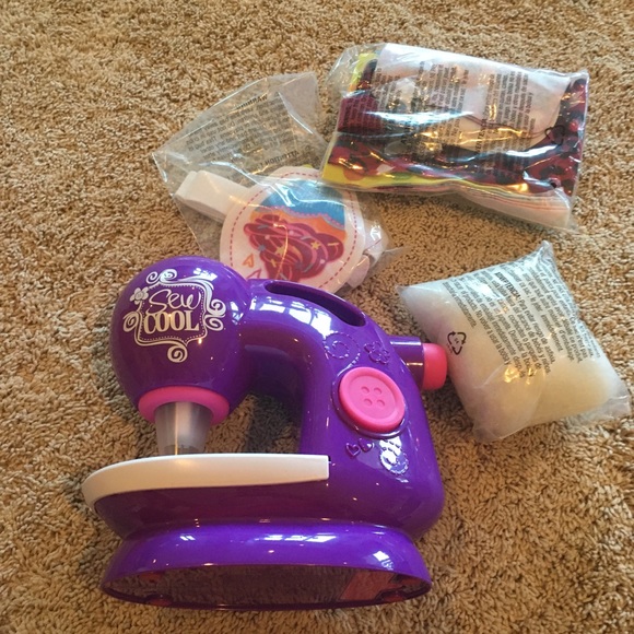 Sew Cool Other - Sew cool sewing machine and craft set